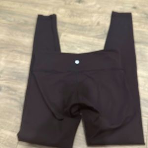 Black thicker, Lululemon leggings 🖤